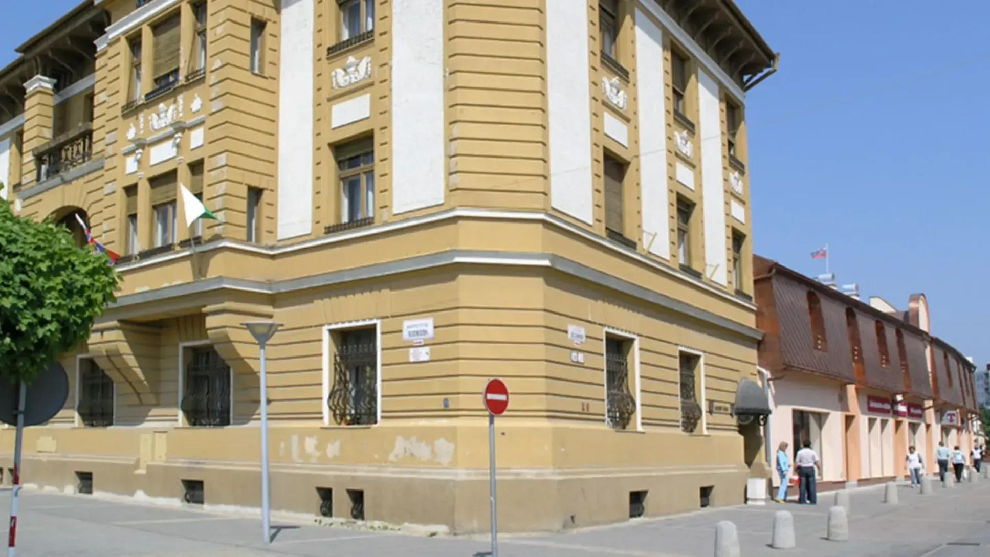 Opštinska kancelarija u Novom Mestu nad Váhom