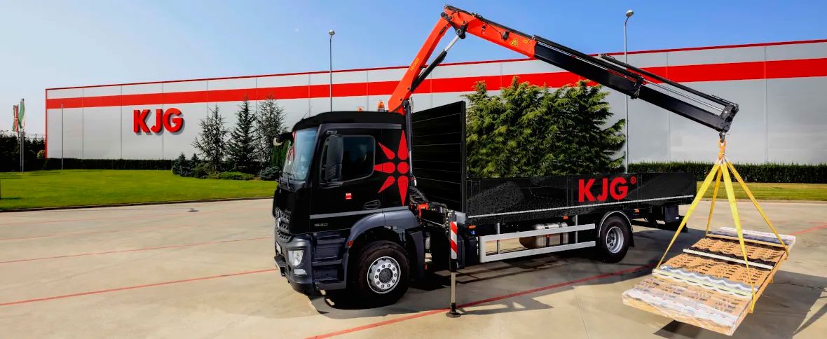 Slika - Kamioni sa hidrauličnim kranom